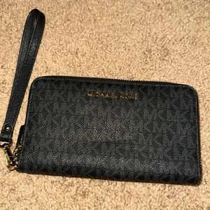 Michael Kors black wristlet
